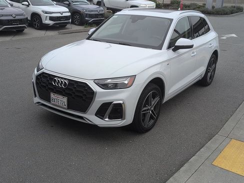 Used 2021 Audi Q5 e Premium Plus w/ Premium Plus Package image 40