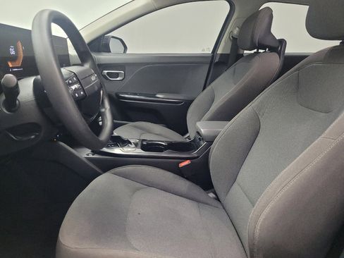 Used 2025 Kia K4 FWD image 17