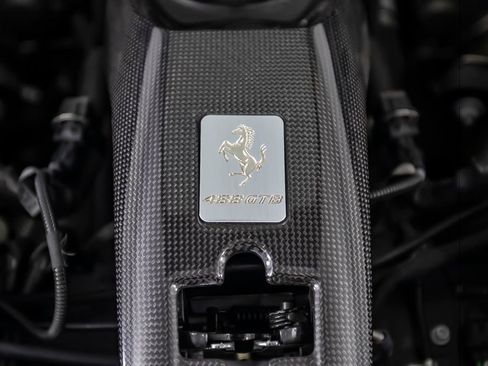 Used 2017 Ferrari 488 GTB RWD image 26