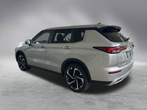 Used 2024 Mitsubishi Outlander SE FWD image 4