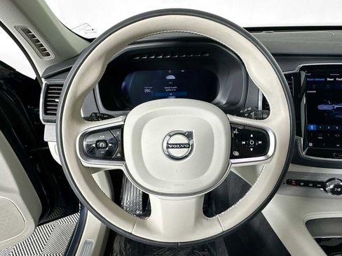 Used 2025 Volvo XC90 B6 Plus w/ Protection Package Premier image 11