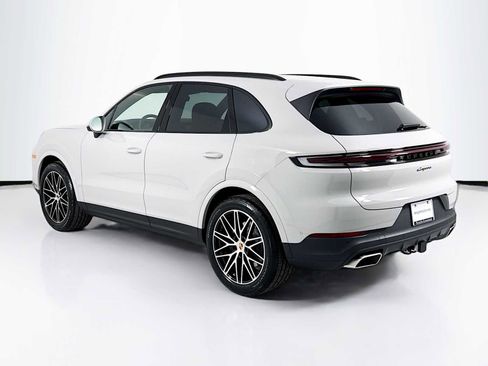 New 2026 Porsche Cayenne image 3