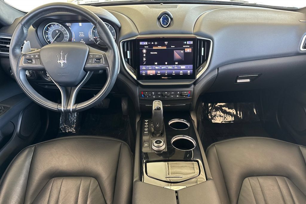 Used 2023 Maserati Ghibli Modena RWD image 12