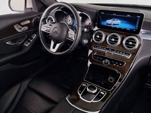 Used 2020 Mercedes-Benz C 300 Sedan image 16