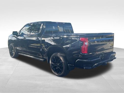 New 2026 Chevrolet Silverado 1500 High Country w/ High Country Premium Package AWD/4WD image 4
