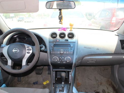 Used 2011 Nissan Altima 2.5 S FWD image 8