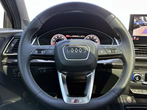 Used 2023 Audi SQ5 Premium Plus w/ Premium Plus Package image 28