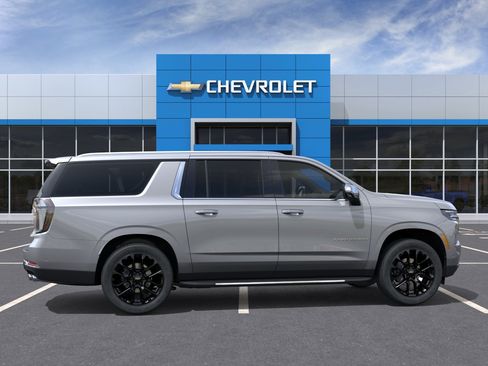 New 2026 Chevrolet Suburban Premier w/ Sun And Tow Package AWD/4WD image 50