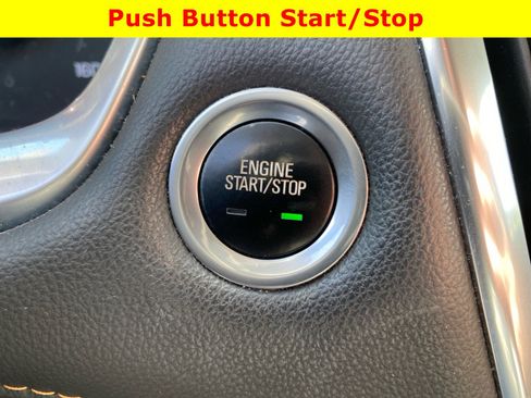 Used 2020 Chevrolet Traverse LT FWD image 21