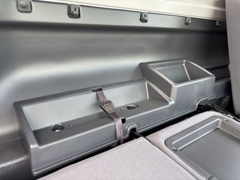 Used 2024 Chevrolet Low Cab Forward image 33