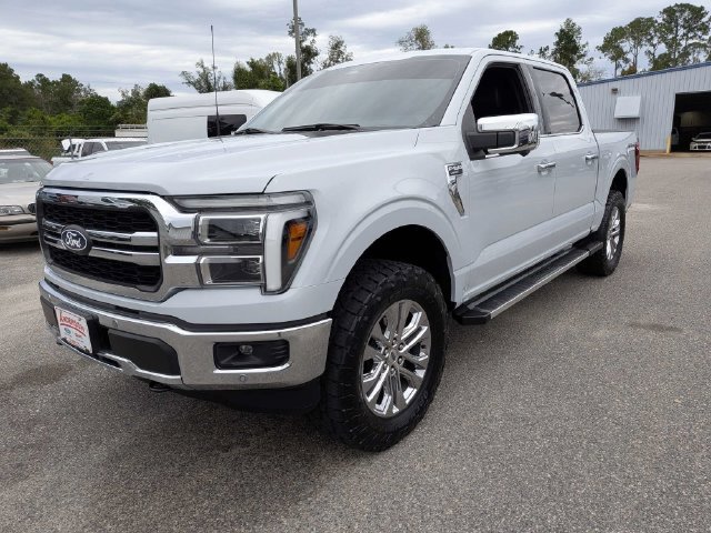 Used 2025 Ford F150 Lariat w/ Equipment Group 502A High AWD/4WD image 6