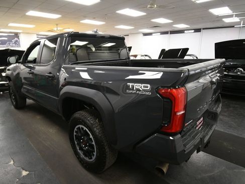 Used 2024 Toyota Tacoma TRD Off-Road AWD/4WD image 13