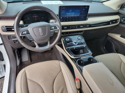 Used 2022 Lincoln Nautilus Reserve w/ Equipment Group 201A AWD/4WD image 14