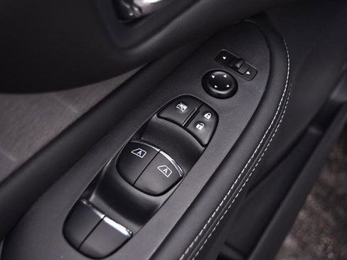 Certified 2024 Nissan Murano SL image 9