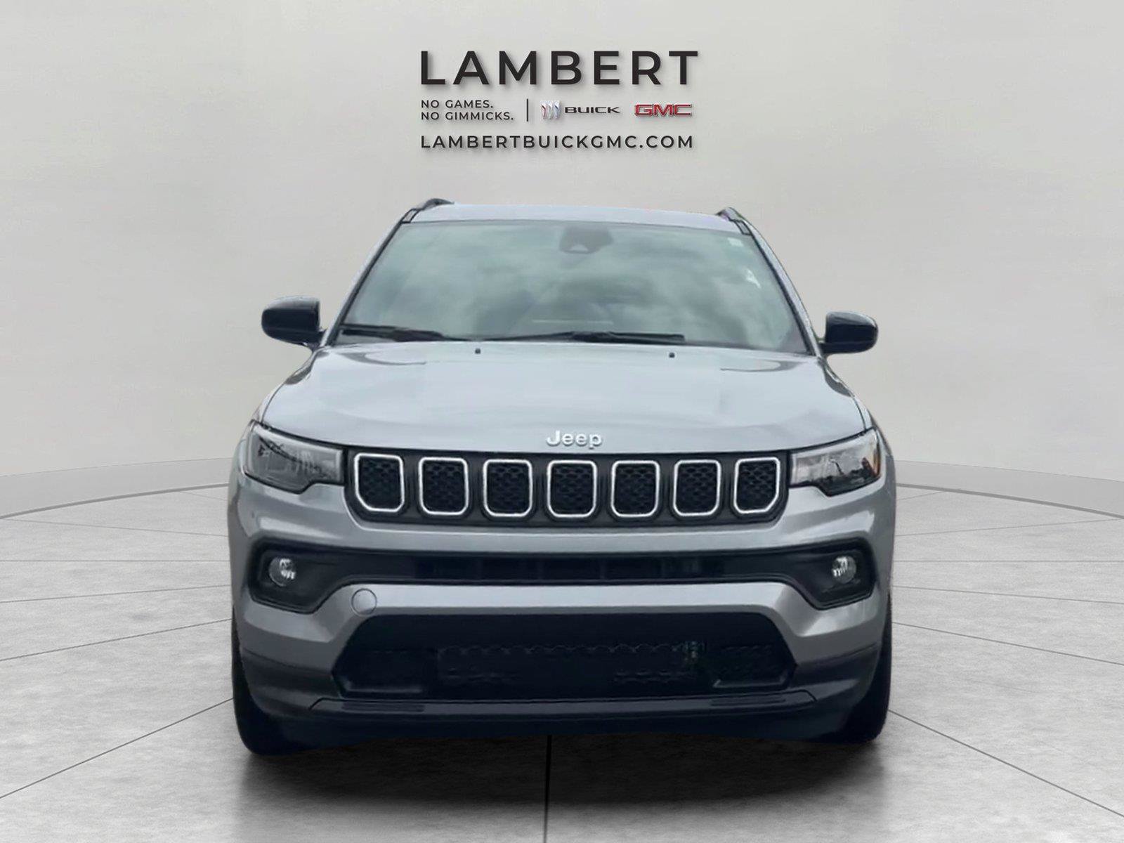Used 2023 Jeep Compass Latitude AWD/4WD image 8