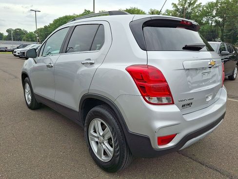Used 2019 Chevrolet Trax LT w/ LT Convenience Package AWD/4WD image 4