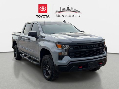 Used 2025 Chevrolet Silverado 1500 Custom Trail Boss w/ LPO, Dark Essentials Package AWD/4WD image 1