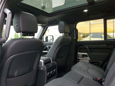 Certified 2023 Land Rover Defender 130 SE image 14