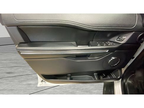 Used 2019 Ford Expedition XLT w/ Equipment Group 202A image 15