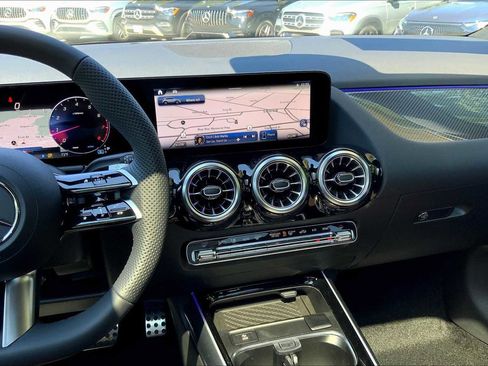 New 2026 Mercedes-Benz GLA 250 4MATIC image 6