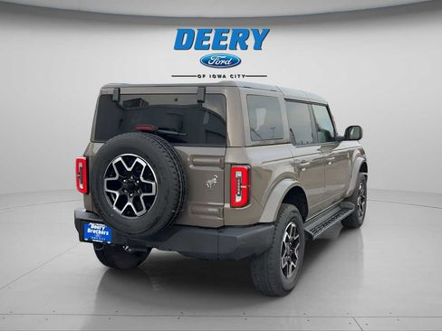 Used 2025 Ford Bronco Outer Banks image 6