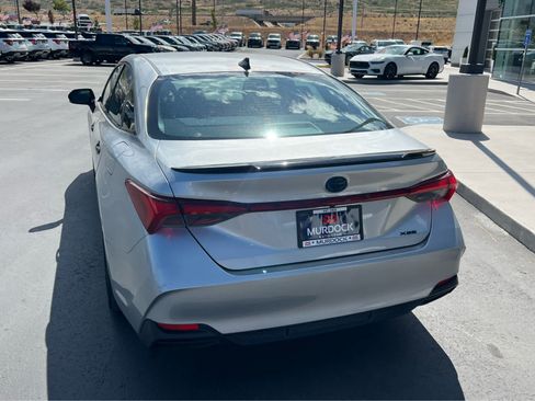 Used 2022 Toyota Avalon XSE FWD image 10
