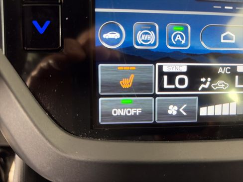 Used 2026 Subaru Forester Limited AWD/4WD image 25