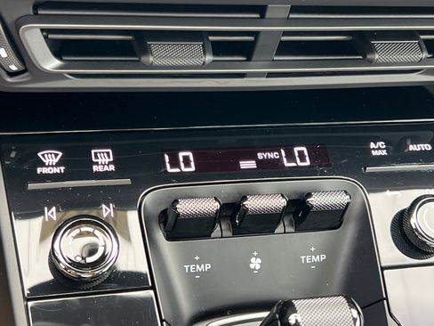 Used 2024 Porsche 911 Carrera GTS image 20