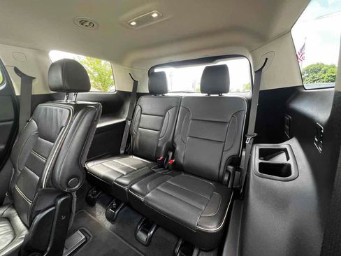 Used 2020 GMC Acadia Denali image 18