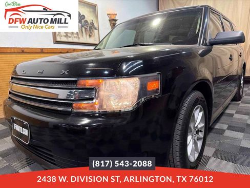 Used 2019 Ford Flex SE image 1