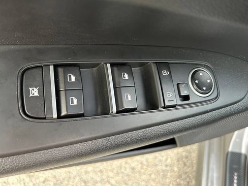 Used 2024 Kia Forte LXS FWD image 17