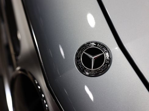 Used 2019 Mercedes-Benz S 560 Cabriolet w/ AMG Line Exterior image 18