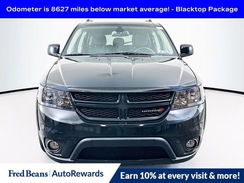Used 2019 Dodge Journey SE w/ Blacktop Package FWD image 2
