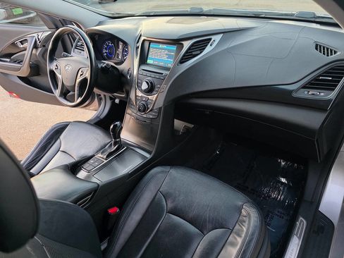Used 2012 Hyundai Azera Base 4dr Sedan image 24