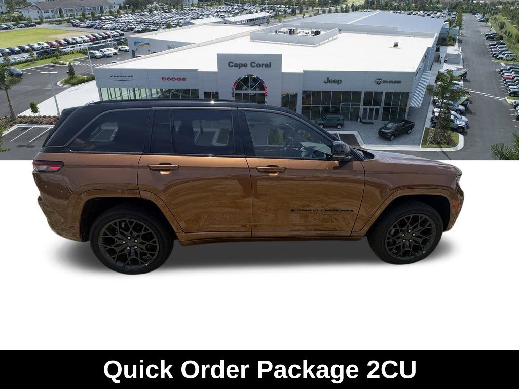 New 2026 Jeep Grand Cherokee Summit w/ Obsidian Package AWD/4WD image 3