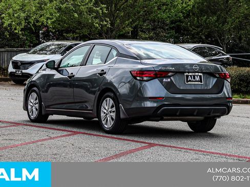 Used 2024 Nissan Sentra S FWD image 9