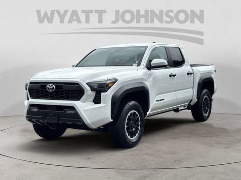 Used 2024 Toyota Tacoma TRD Off-Road AWD/4WD image 1
