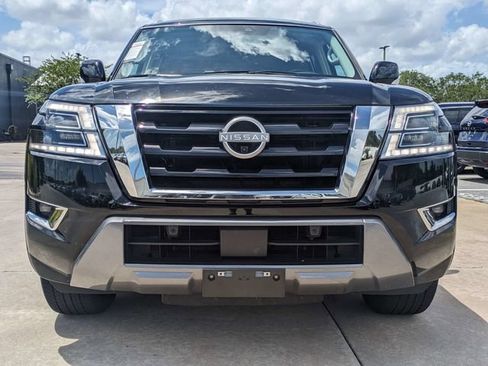 Used 2024 Nissan Armada SL w/ Captain's Chairs Package AWD/4WD image 3