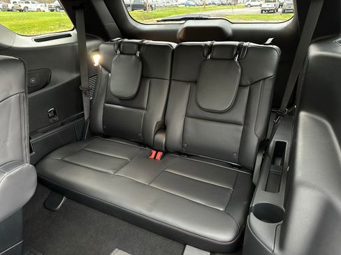 New 2026 Ford Explorer ST-Line w/ ST-Line Street Pack image 41