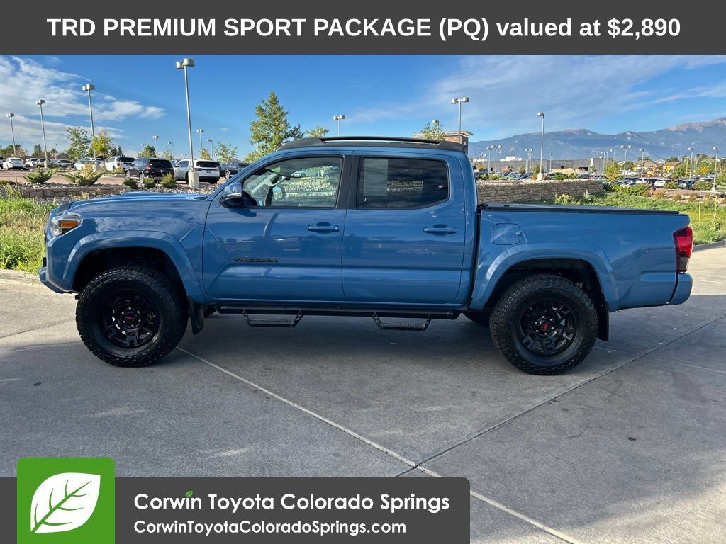 Used 2019 Toyota Tacoma TRD Sport AWD/4WD image 5