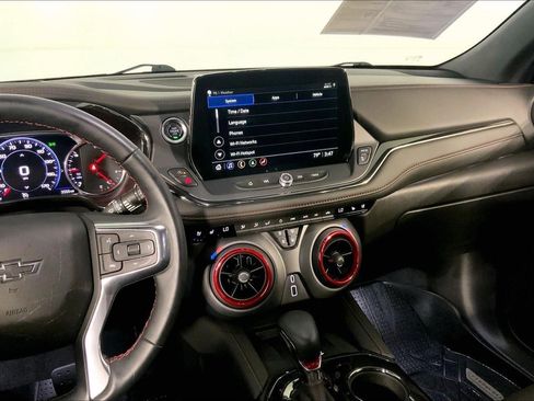 Used 2025 Chevrolet Blazer RS w/ Enhanced Convenience Package AWD/4WD image 6