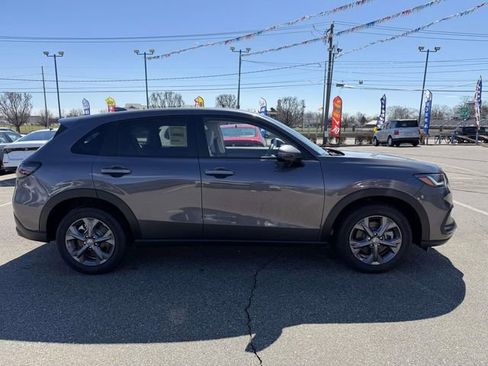 New 2026 Honda HR-V LX image 3