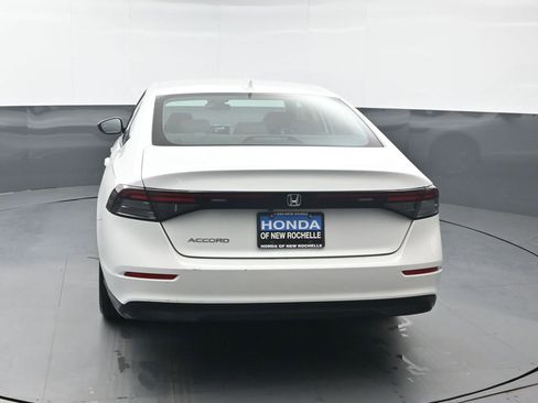 Certified 2023 Honda Accord EX image 11