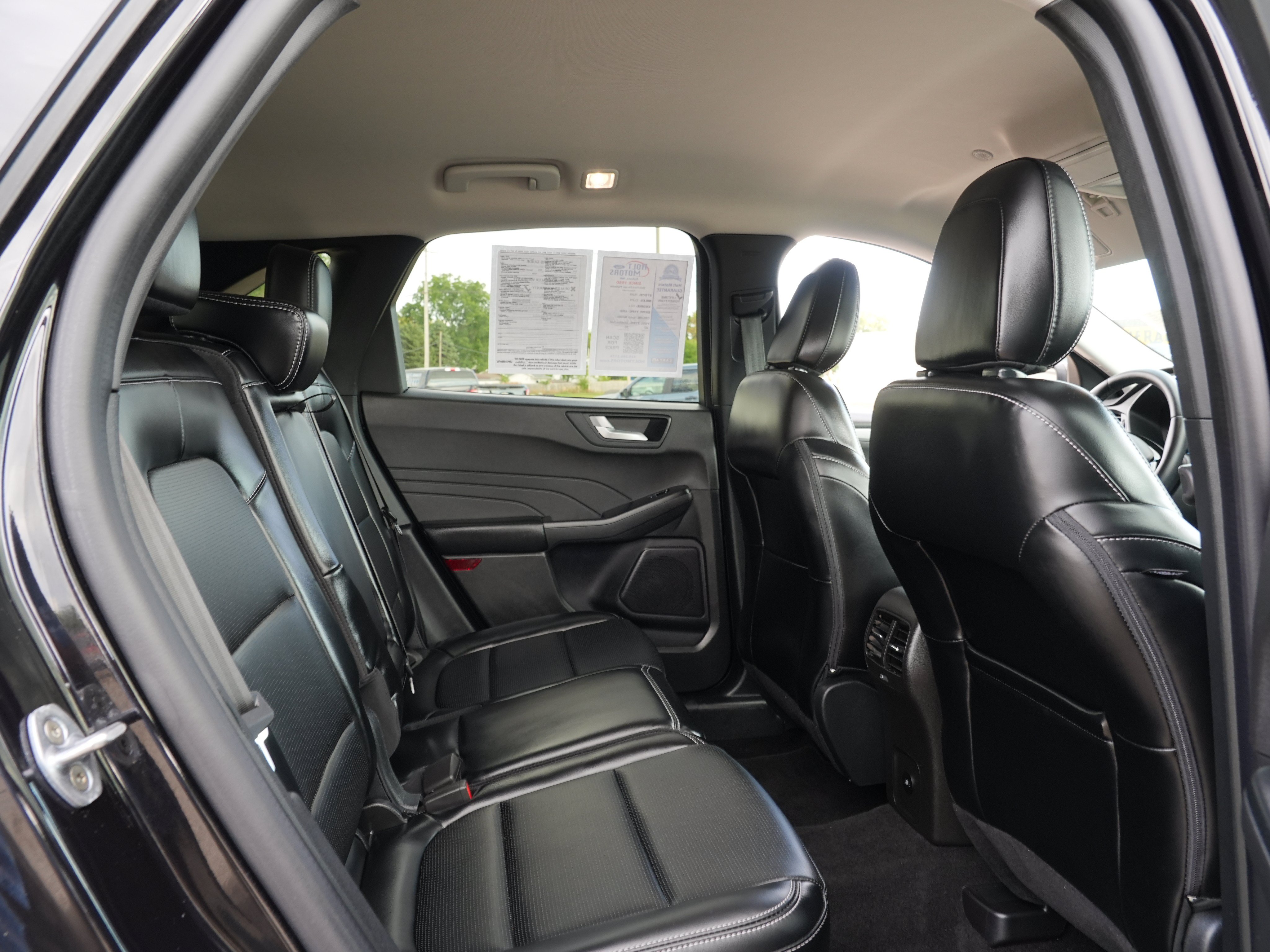 Used 2024 Ford Escape Platinum AWD/4WD image 31