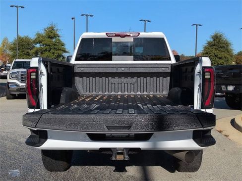 Used 2024 GMC Sierra 2500 AT4 w/ AT4 Premium Plus Package image 13