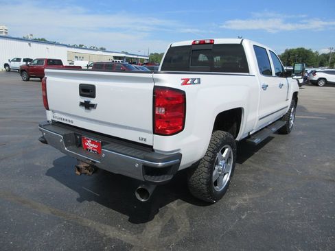 Used 2018 Chevrolet Silverado 2500 LTZ w/ Duramax Plus Package AWD/4WD image 5