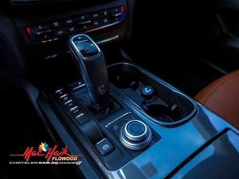 Used 2020 Maserati Ghibli Base image 24