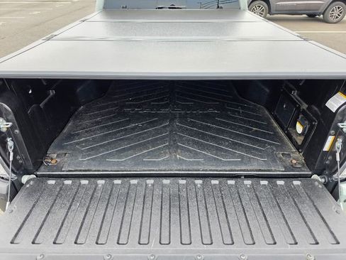 Used 2022 Toyota Tacoma TRD Off-Road w/ TRD Premium Off Road Package image 17