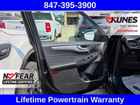 Certified 2025 Ford Escape Platinum AWD/4WD image 19