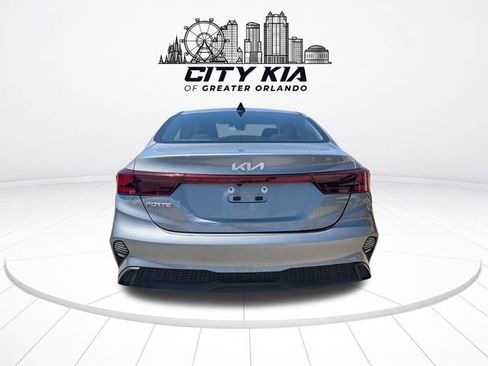 Certified 2024 Kia Forte LXS FWD image 4